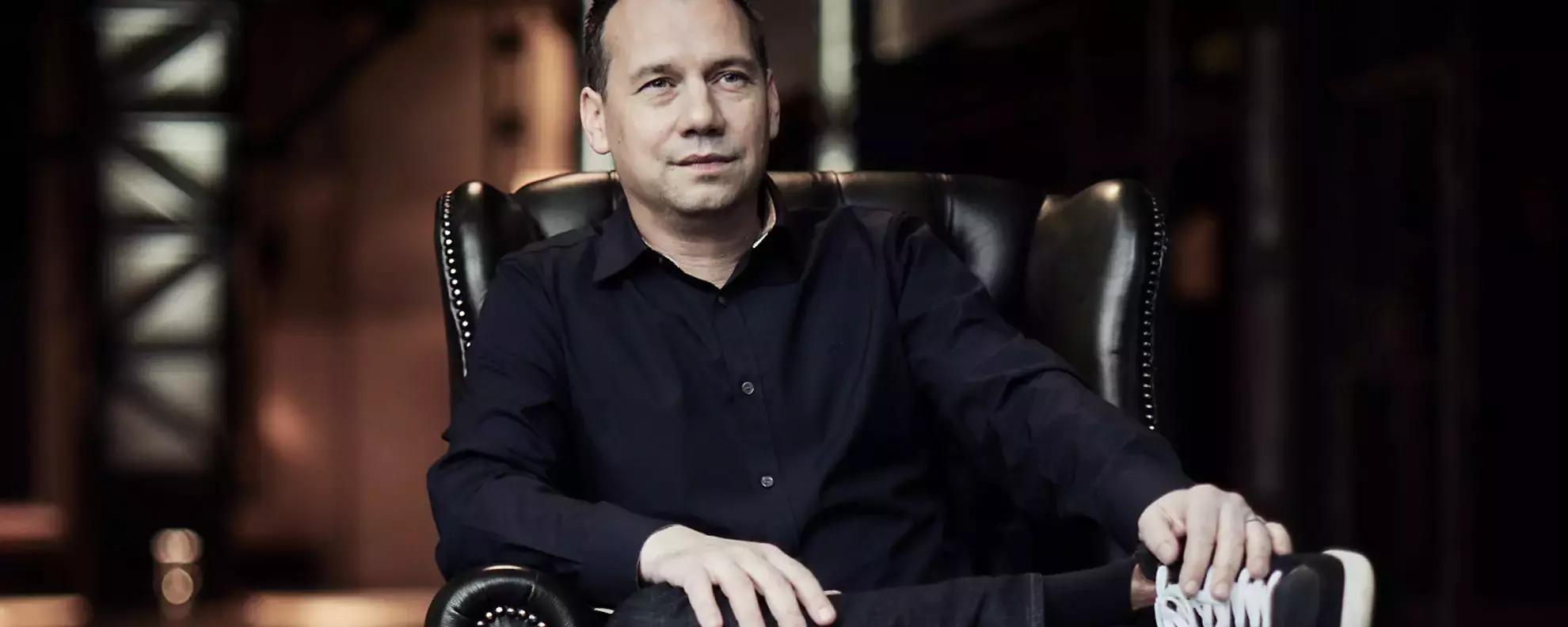 Der Antagonist im Buch schreiben: Wie man einen fesselnden Gegenspieler kreiert